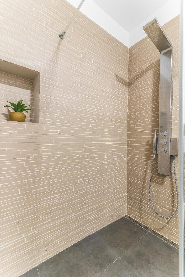 Home2Book Stylish Front Line Las Canteras Beach ลาสปัลมาส เด กรานคานาเรีย ภายนอก รูปภาพ